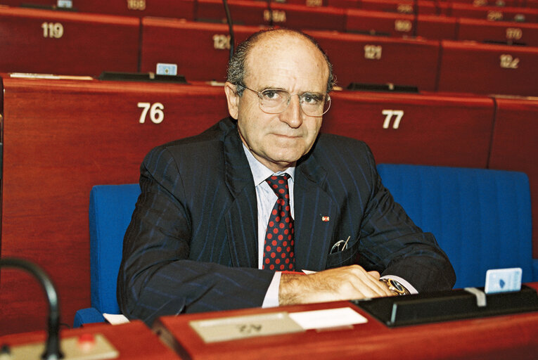 Φωτογραφία 7: MEP Abel MATUTES JUAN in plenary session in Strasbourg