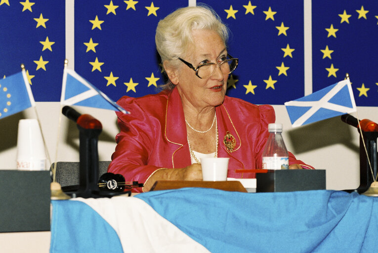 Billede 2: Press conference on Scotland