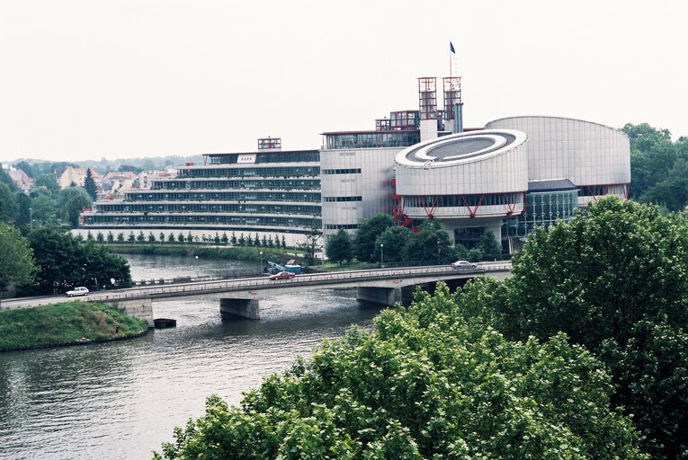 Foto 3: The headquarters of the European Court on Human RIghts