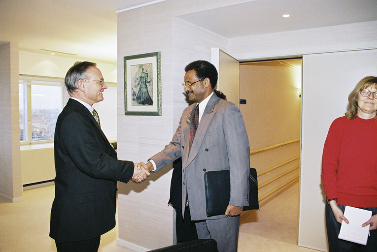 Foto 4: EP President meets with an Ambassador in Brussels