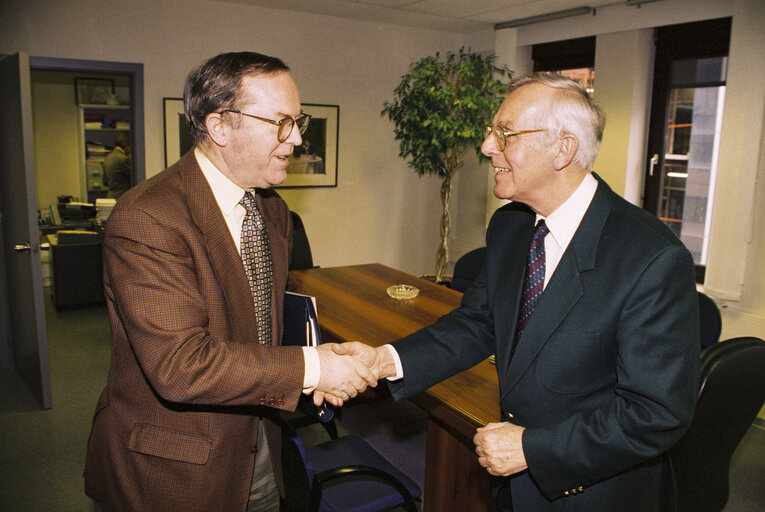 Photo 2 : Mep Wilfried MARTENS meets with Gerfrid GAIGG