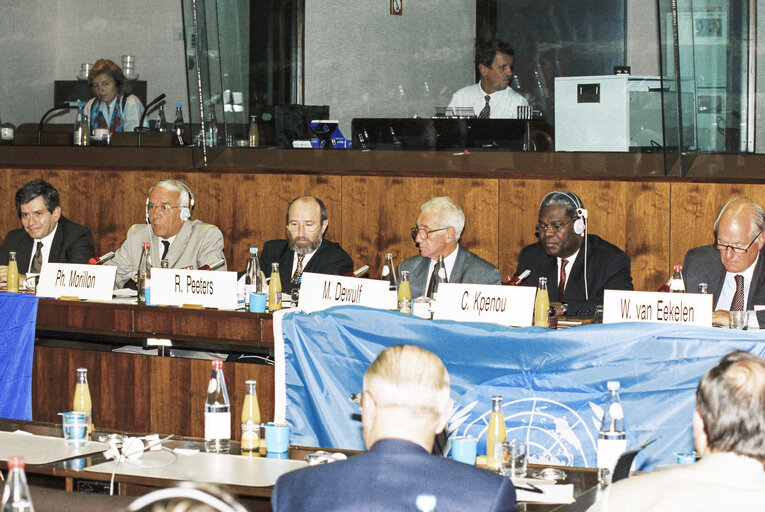 Foto 2: Meeting on Human Rights at the European Parliament in Brussels