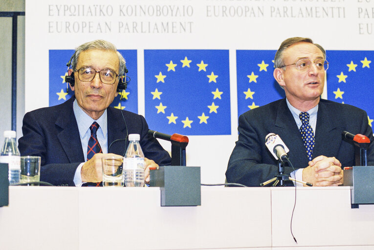 Fotogrāfija 7: Official visit of the Secretary General of the United Nations to the EP in Strasbourg - Press conference with EP President