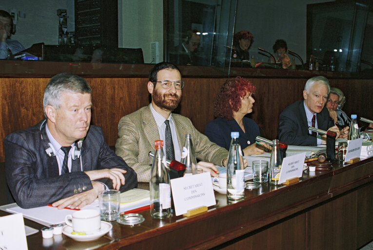 Fotografija 5: Meeting of the Subcommittee on Monetary Affairs