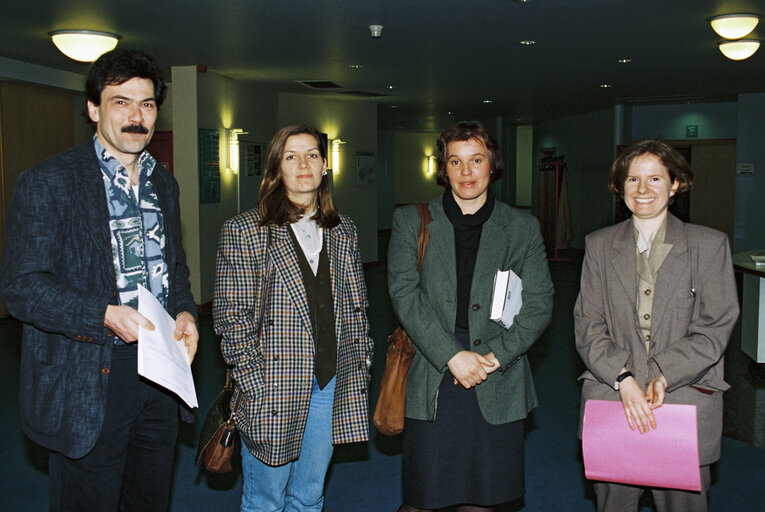 Photo 5 : Greens group meeting with British economist