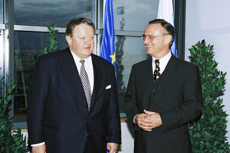 Foto 21: The President of Finland makes an official visit to the EP in Brussels