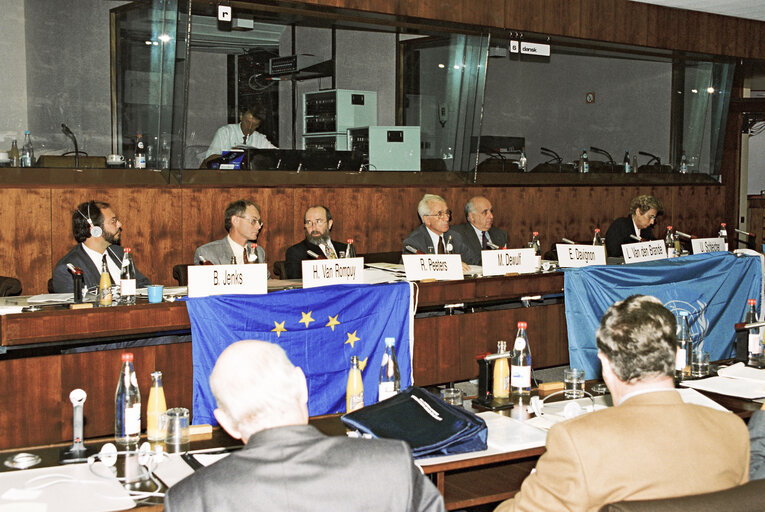 Foto 3: Meeting on Human Rights at the European Parliament in Brussels