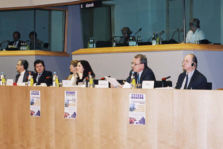 Committee on Institutional Affairs - Public hearing - 1996 Intergovernmental Conference - The European Parliament : A Sounding Board for Europe's Citizens