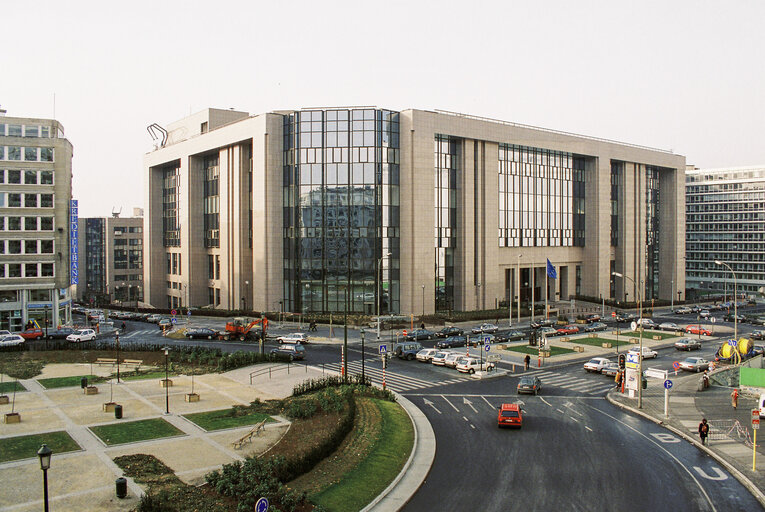 Photo 1: Justus Lipsius building, headquarters of the EU Council in February 1996