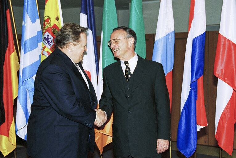 Foto 20: The President of Finland makes an official visit to the EP in Brussels