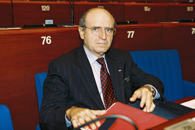 Φωτογραφία 8: MEP Abel MATUTES JUAN in plenary session in Strasbourg