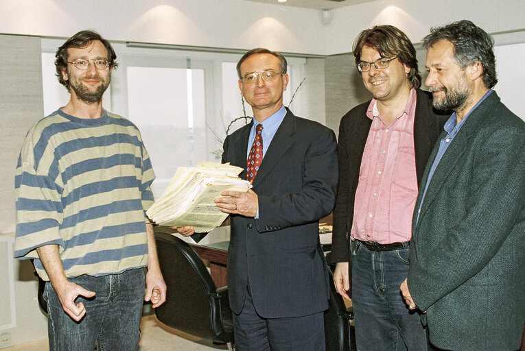 Снимка 4: EP President - Klaus HANSCH meets with Mep's