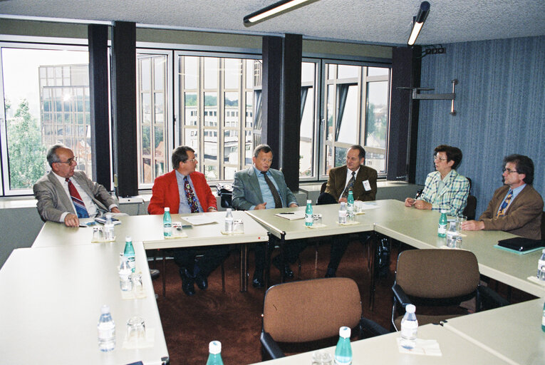 Fotogrāfija 3: MEP Maren GUNTHER with German guests