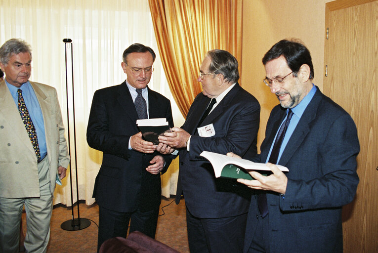 Klaus HANSCH EP President meets  with Karel VASAK.