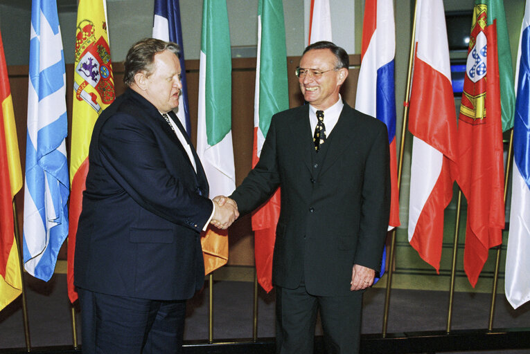 Foto 17: The President of Finland makes an official visit to the EP in Brussels