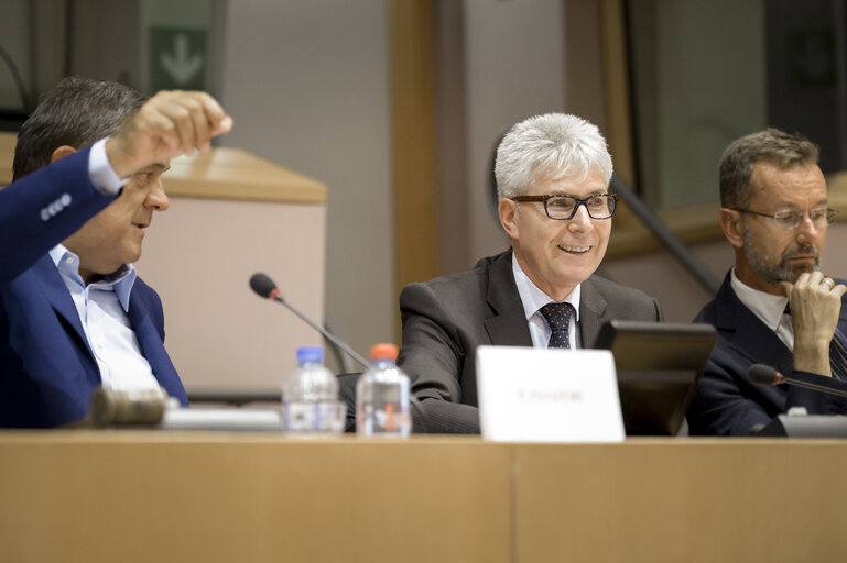 Fotogrāfija 2: Annual Meeting of EU Ambassadors and Members of the European Parliament. ' Support to democracy in third countries: the EU's added value ' Opening debate on ' Communicating Europe in third countries '