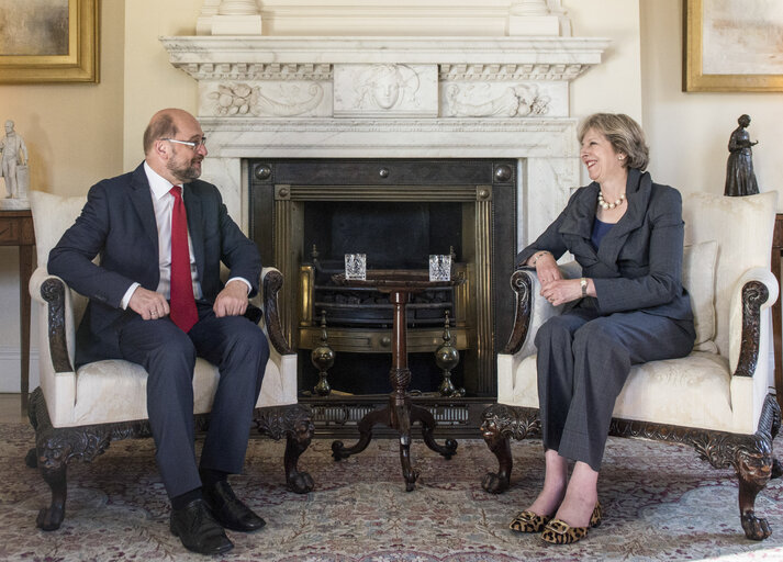 Photo 9: President of the European Parliament, Martin SCHULZ, meets with British Prime Minister, Theresa MAY, at number 10 Downing Street on September 22, 2016