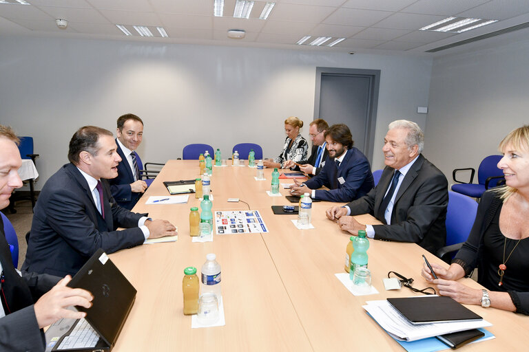 Foto 8: Dimitris AVRAMOPOULOS meets with ED Frontex LEGGERI and SK MOI KALINEK