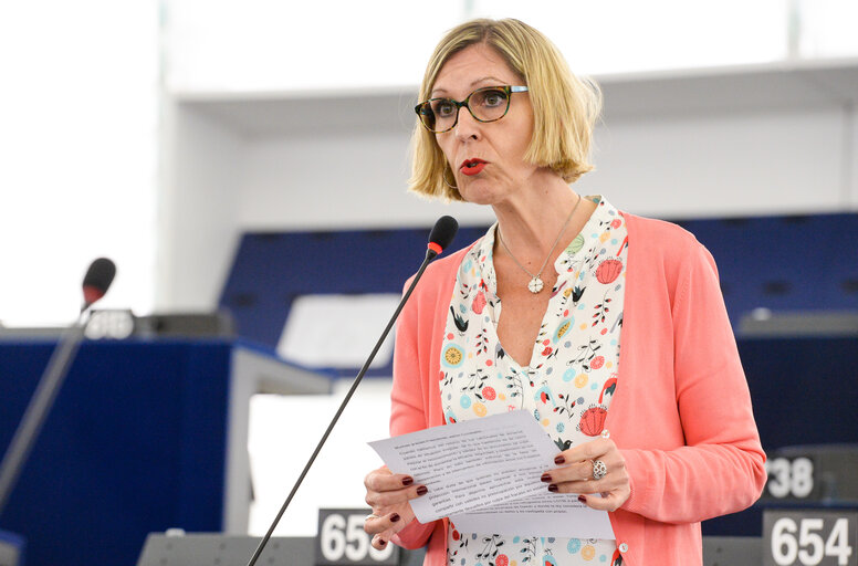 Fotografie 34: Plenary session week 37 2016 in Strasbourg - Travel document for the return of illegally staying third-country nationals.