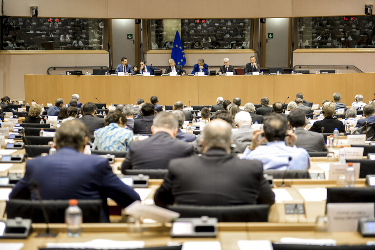 Fotogrāfija 14: Annual Meeting of EU Ambassadors and Members of the European Parliament. ' Support to democracy in third countries: the EU's added value ' Opening debate on ' Communicating Europe in third countries '