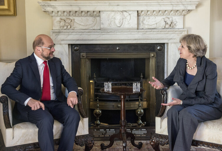 Photo 17: President of the European Parliament, Martin SCHULZ, meets with British Prime Minister, Theresa MAY, at number 10 Downing Street on September 22, 2016