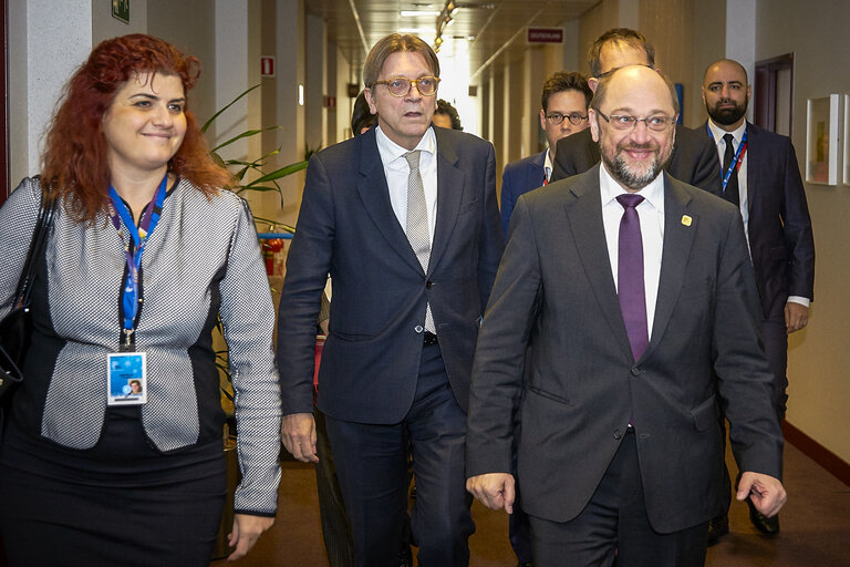 Fotagrafa 3: Martin SCHULZ - EP President meets with British Prime Minister