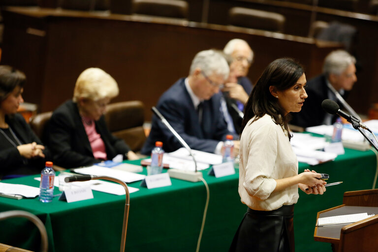 Fotografia 4: Roundtable on First hemicycle of the European Parliament in Luxembourg