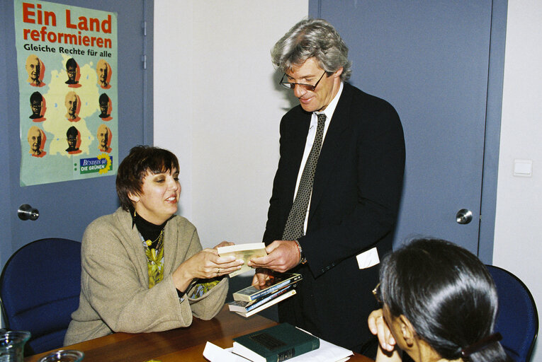 Zdjęcie 12: Famous actor Richard GERE at the EP in Brussels.