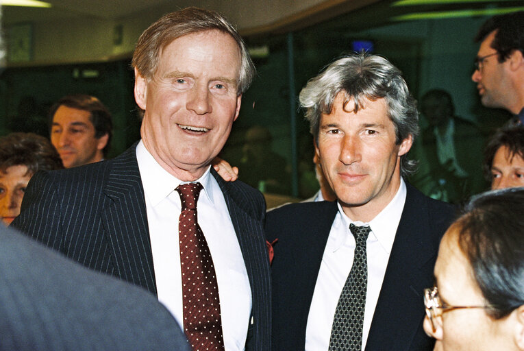 Φωτογραφία 14: Famous actor Richard GERE at the EP in Brussels.