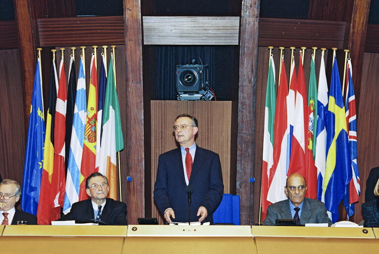 Fotografia 15: Arrival of the observers and MEPs for Sweden, Austria and FInland following the 1995 enlargement