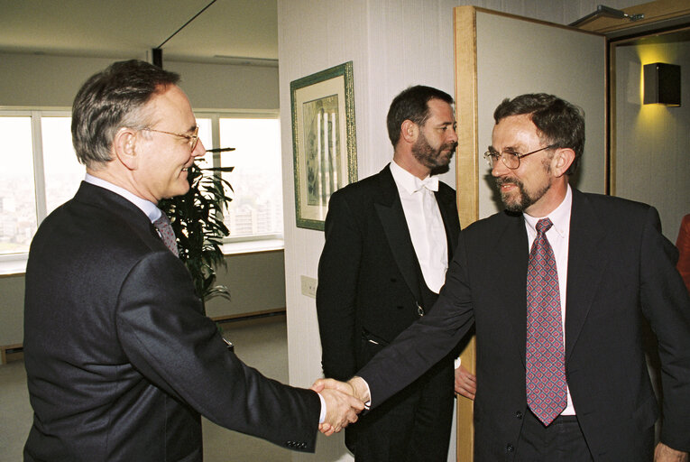 Nuotrauka 3: EP President - Klaus HANSCH meets with MEP Tony A. CUNNINGHAM