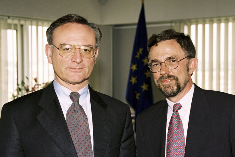 Nuotrauka 4: EP President - Klaus HANSCH meets with MEP Tony A. CUNNINGHAM