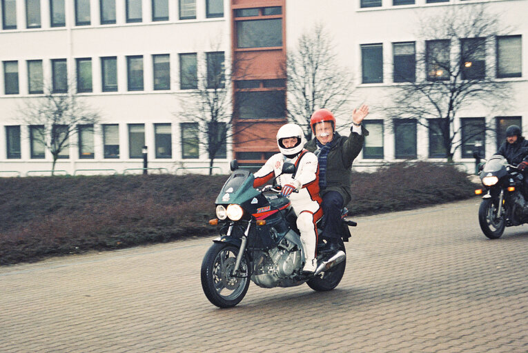 Fotografia 11: Motorbike demonstration in Strasbourg following the vote against the limitation of motorcycles power