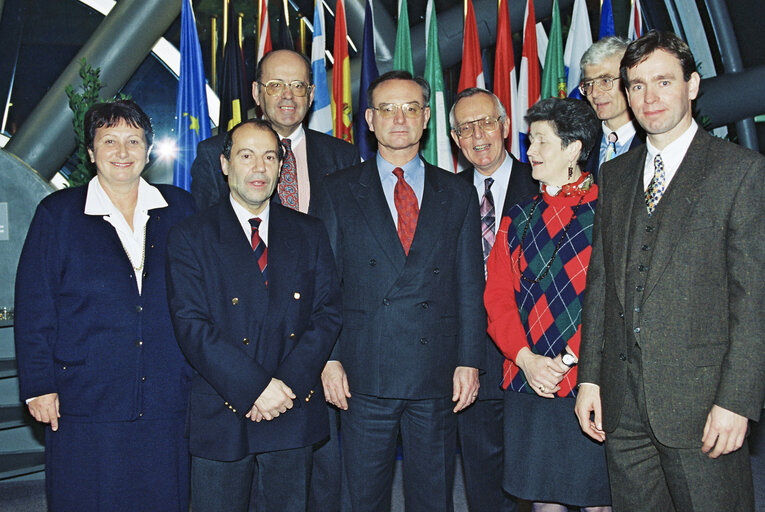 Fotografi 7: EP President welcomes the appointed delegates to the European Parliament for Austria, Finland and Sweden