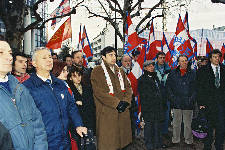 Foto 5: Demonstration of citizens of the Italian region of Piemont hit by flood