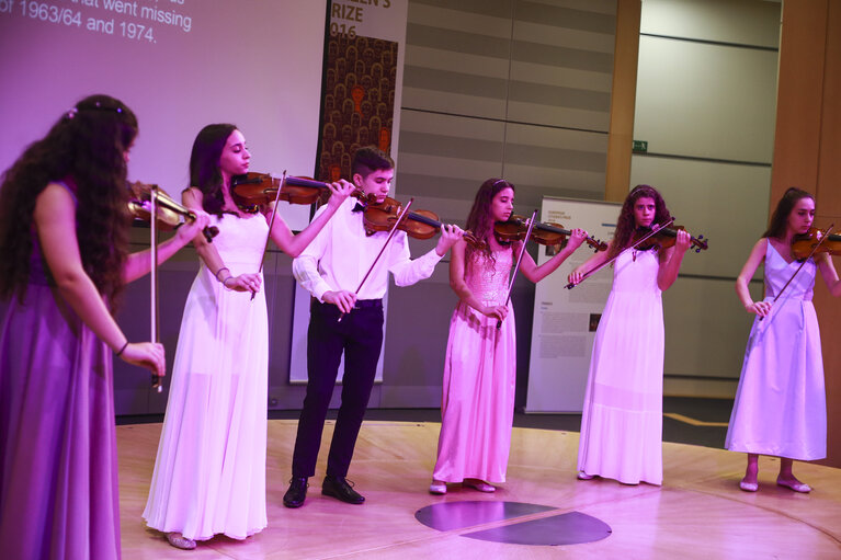 Suriet 11: ' The missing lives of Cyprus ' Concert - Beneath the Carob Trees