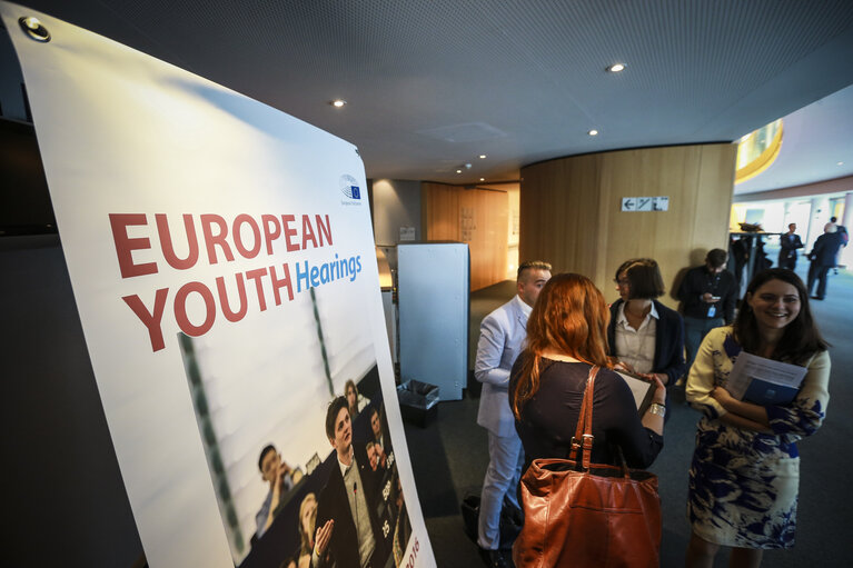 Fotó 20: AFET - DEVE joint committee meeting.Discussion with young people of the European Youth Event (EYE) on the role of EU external action in dealing with migratory flows