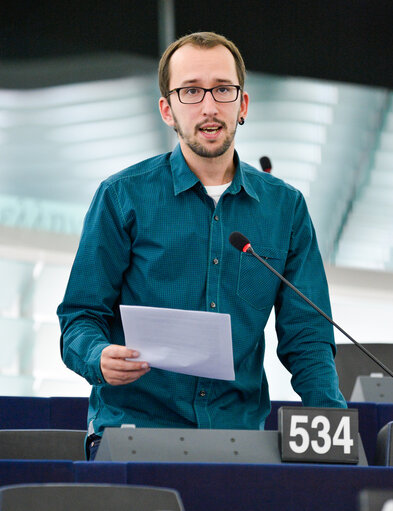 Photo 1: Plenary session week 40 2016 in Strasbourg - Explanations of votes