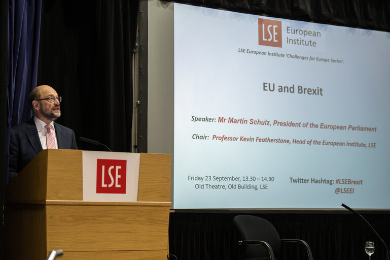 Photo 14: Martin SCHULZ - EP President's visit to the United Kingdom. Speech at LSE, Clement House.