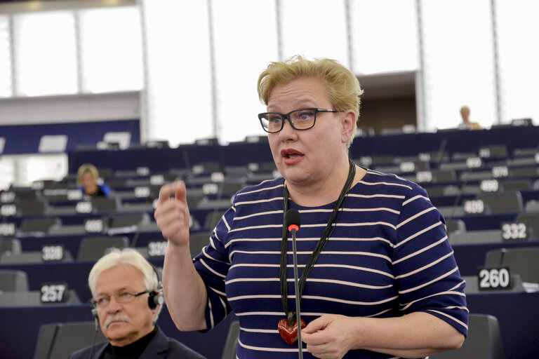 Φωτογραφία 28: Plenary session week 40 2016 in StrasbourgWomen’s rights in Poland.