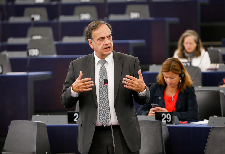 Photo 3: Plenary session week 40 2016 in Strasbourg - Preparation of the European Council meeting of 20 and 21 October 2016. Council and Commission statements