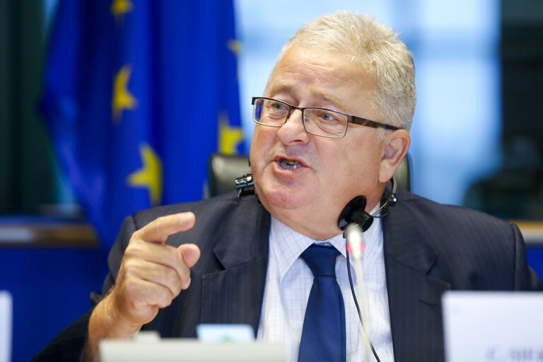 Photo 8: AGRI committee meeting -  How can the CAP improve job creation in rural areas ?