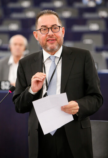 Photo 36: Plenary session week 40 2016 in Strasbourg - Preparation of the European Council meeting of 20 and 21 October 2016. Council and Commission statements