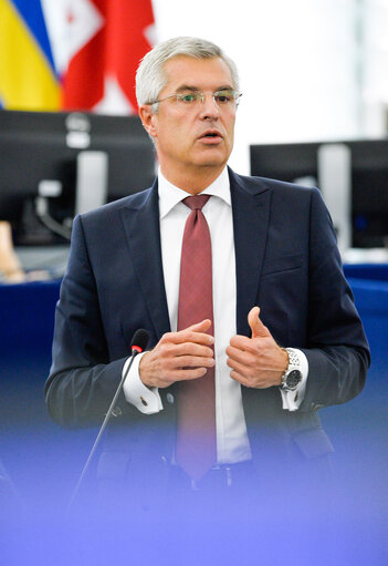 Photo 9: Plenary session week 40 2016 in Strasbourg - Preparation of the European Council meeting of 20 and 21 October 2016. Council and Commission statements