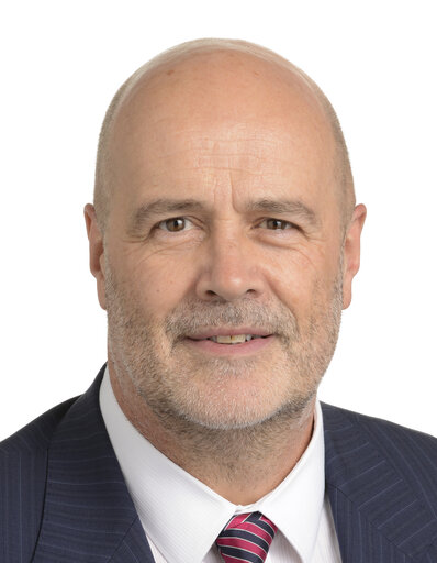 John HOWARTH - 8th Parliamentary Term