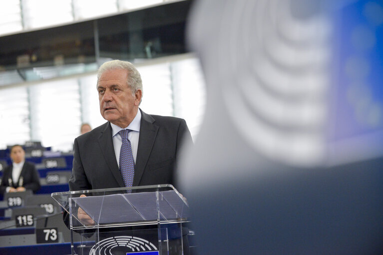 Photo 11 : Dimitris AVRAMOPOULOS in plenary session week 43 2016 in Strasbourg - Debate ' Afghanistan, notably EU commitments and the EP role on the EU-Afghanistan Joint Way Forward on migration issues on Afghanistan general and Joint way forward '