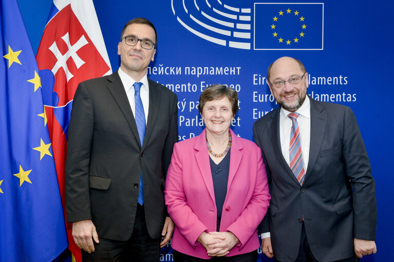 Valokuva 9: LEX signing