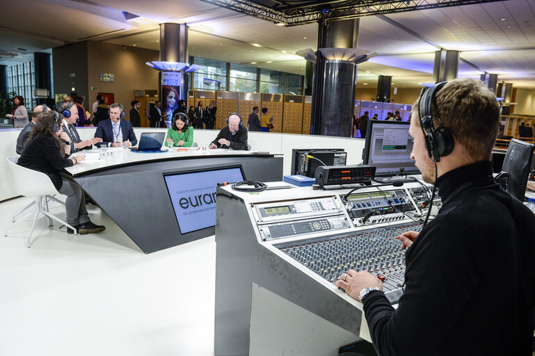 Fotogrāfija 18: Euranet Plus debate