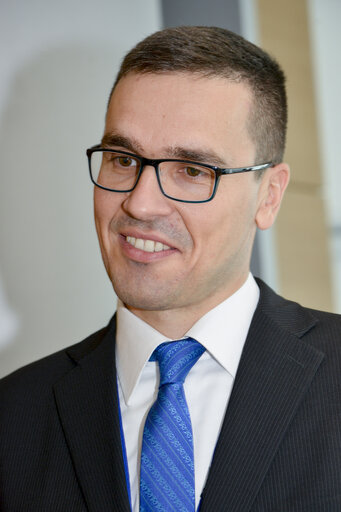 Valokuva 15: LEX signing