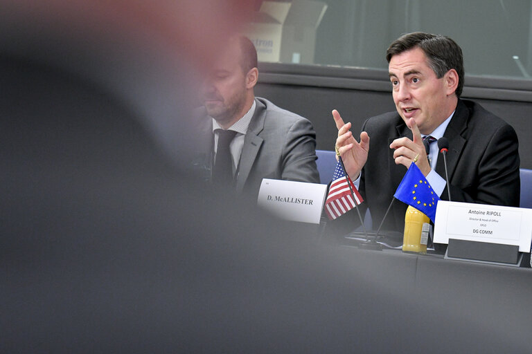 Fotografie 5: Meeting of High-level US Congressional staff